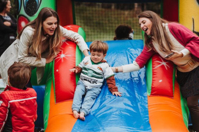 pexels-photo-17040566-e1690038193263 Tratamento gratuito sobre autismo